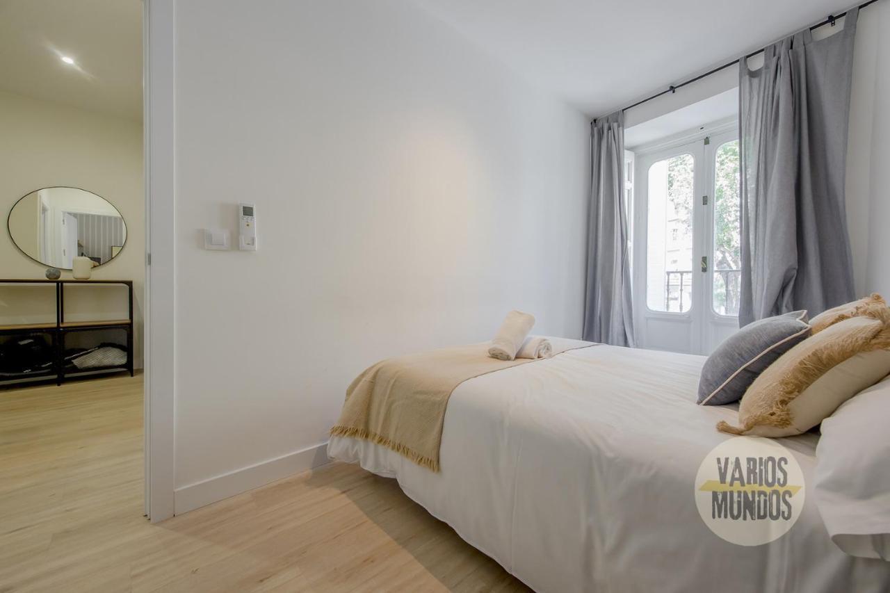 Spacious New Apartment Para 7 En La Plaza De Tirso De Molina Мадрид Екстер'єр фото